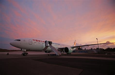 国航波音777 300.